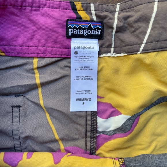 Patagonia - Boardshorts - Picture 2 of 3